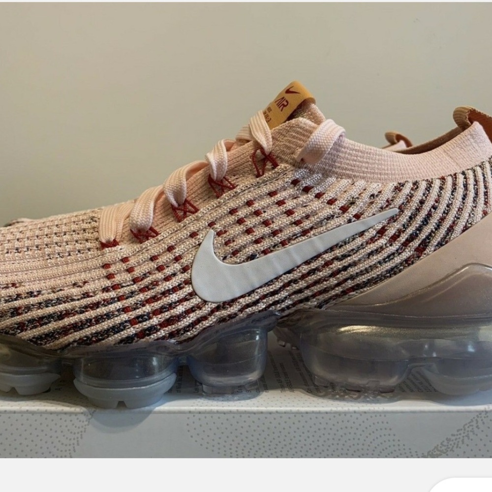 Nike Air Vapormax Flyknit 3 Sunset Tint & White Sneakers, Size 8